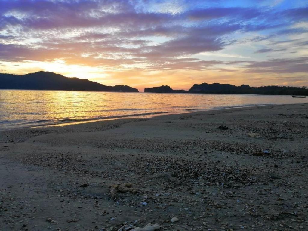 Seesea Resort Satun Eksteriør billede